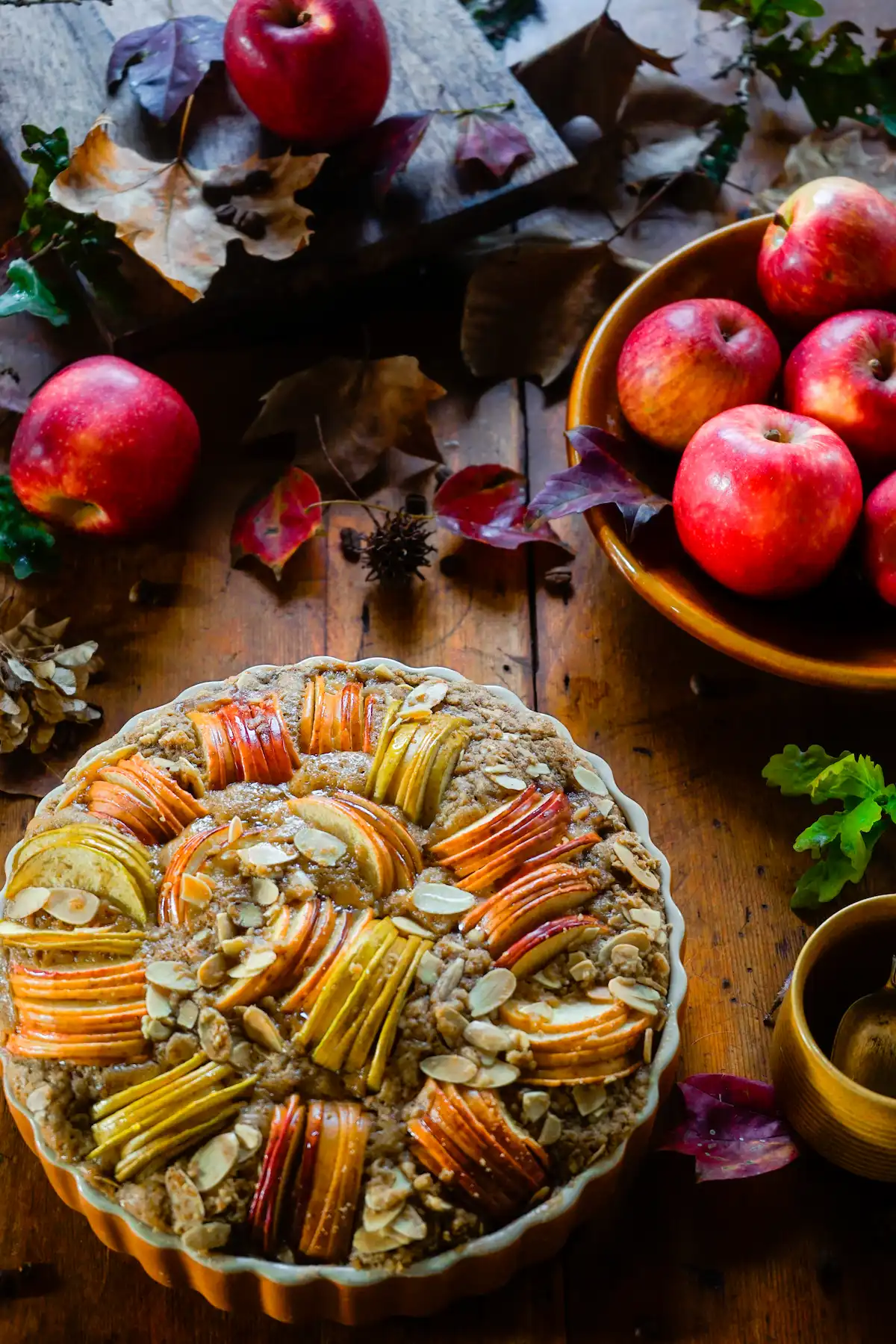 Los estilistas de alimentos pueden comenzar sus carreras ayudando a estilistas de alimentos establecidos, como se muestra en una foto de un estilista de alimentos que comenzó de esa manera.